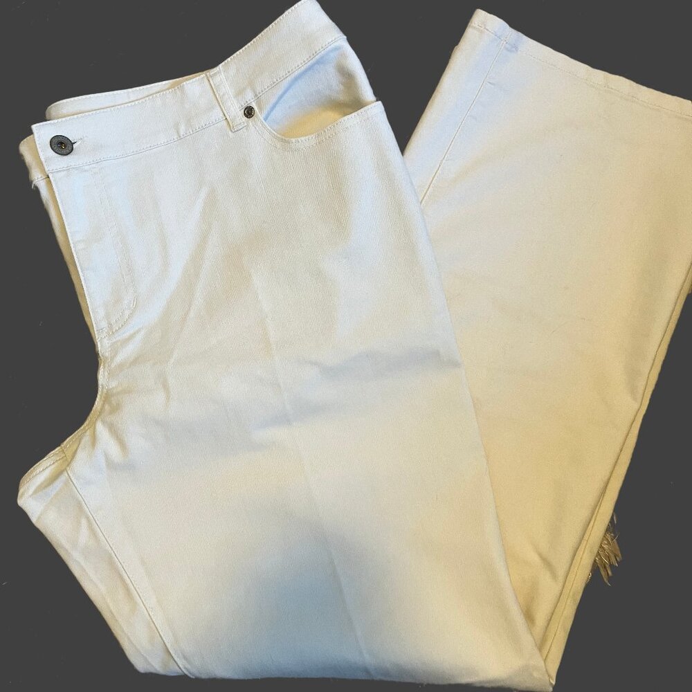 EUC Chico's Platinum Denim Size: 4